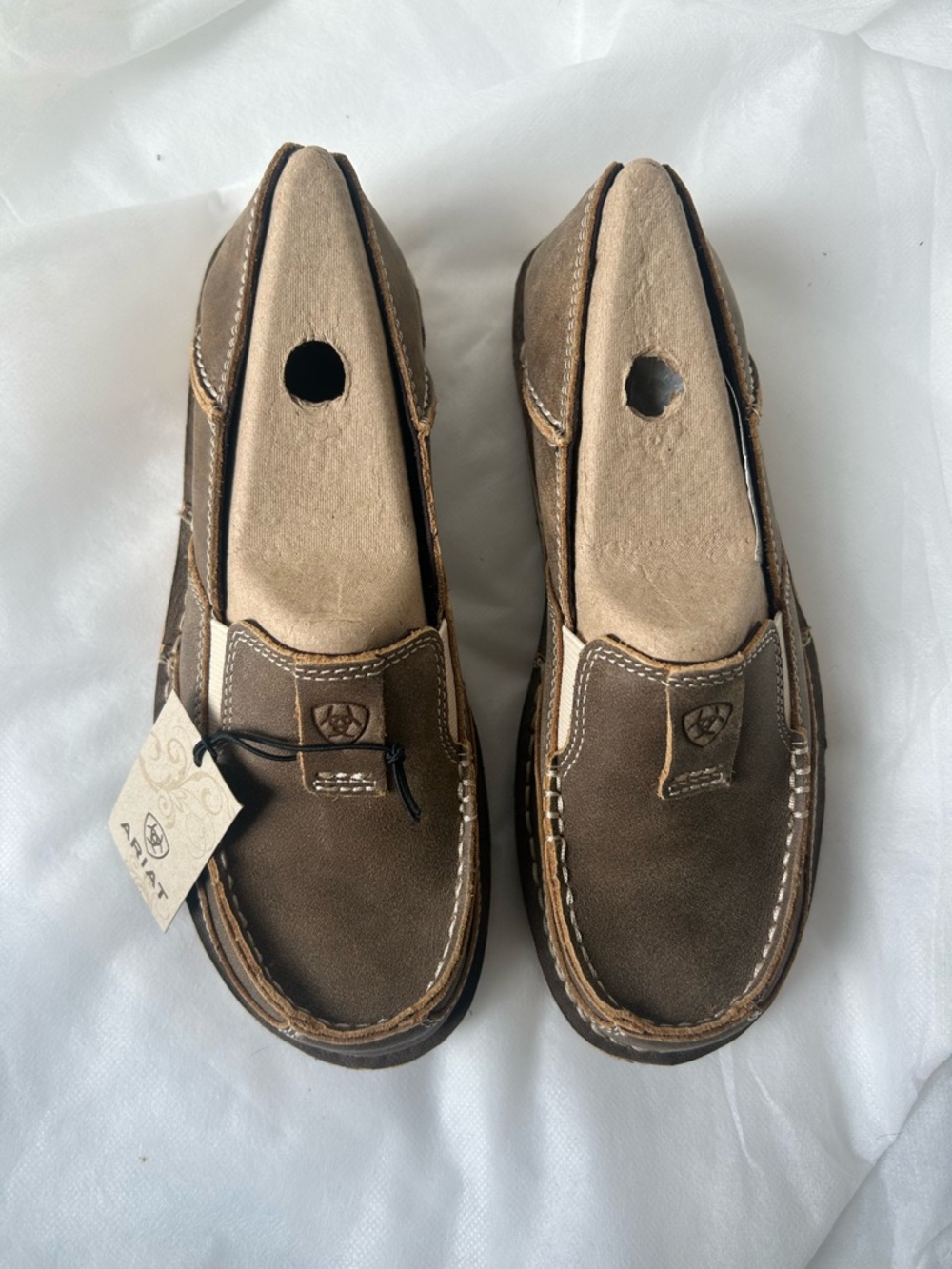 Ariat Women’s Brown Bomber Leather Round Moc Toe Slip-On Casual Shoes - Picture 2 of 7